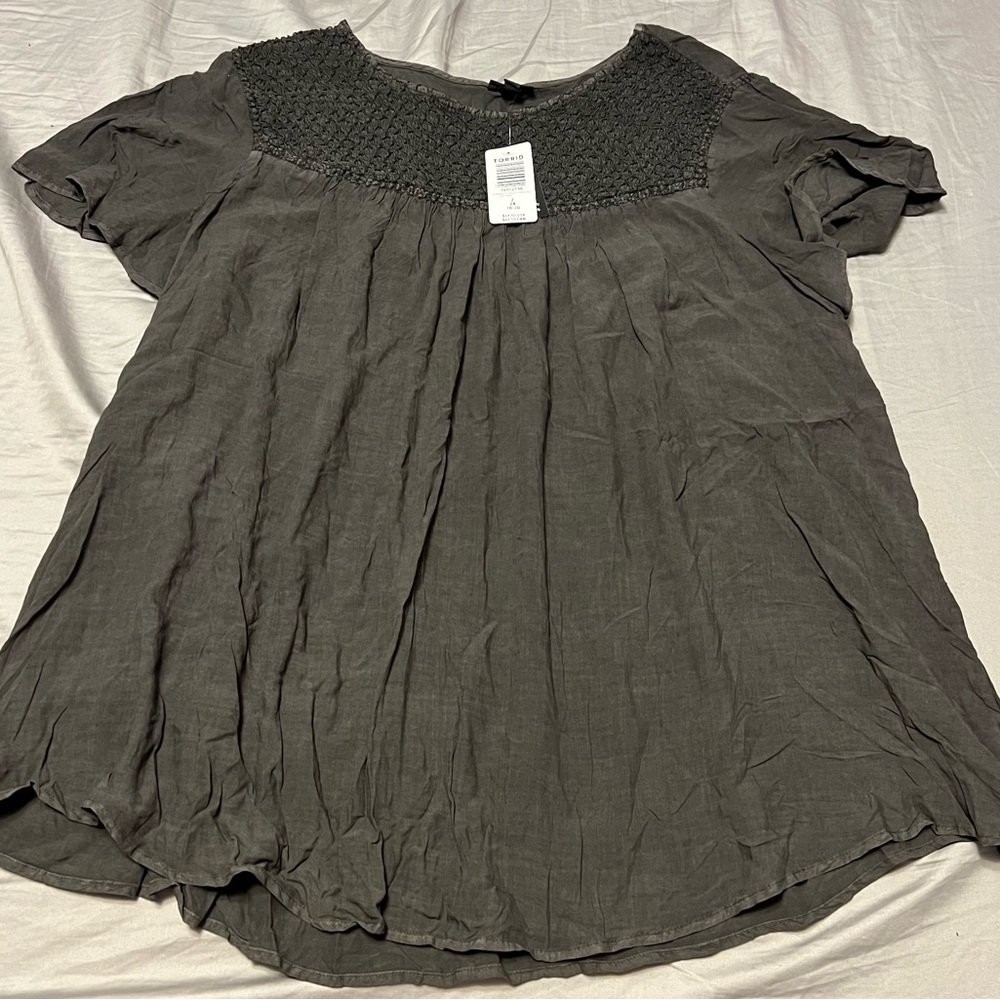 Torrid size 2 Gray Flutter Sleeve Smocked Blouse